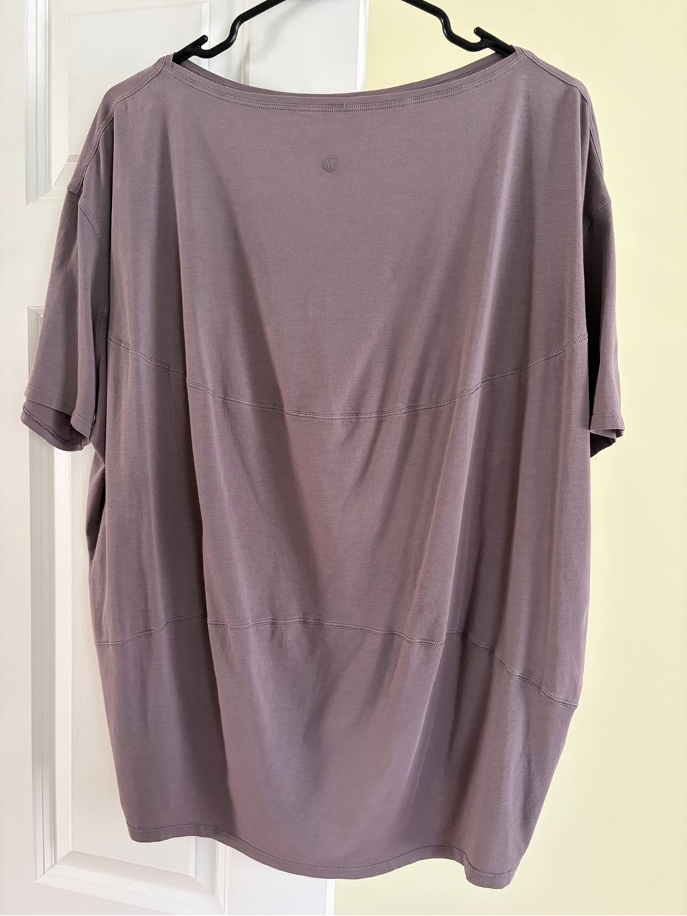 Lululemon Back in Action Short Sleeve T-Shirt